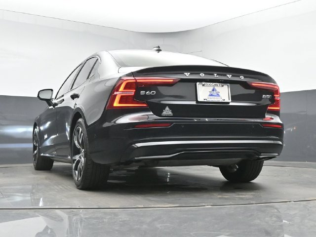 Used 2025 Volvo S60 B5 Plus AWD/4WD image 41