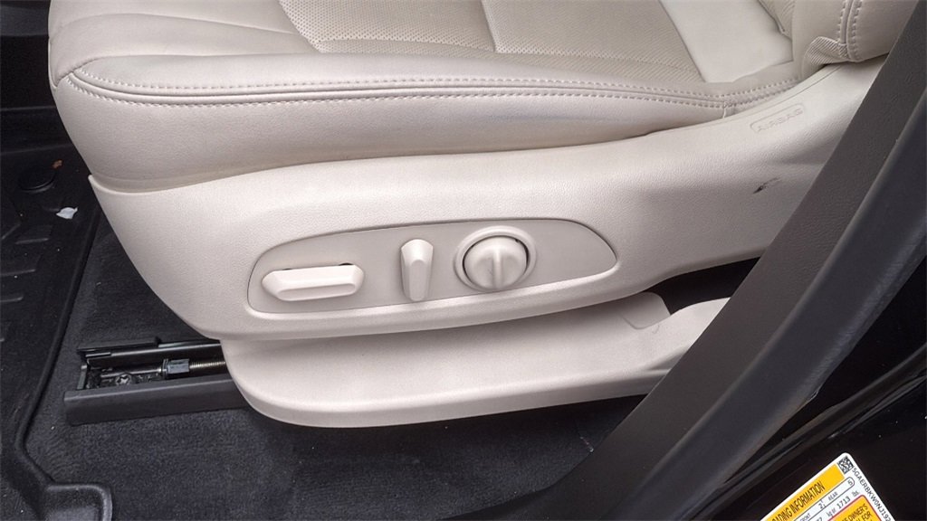 Used 2022 Buick Enclave Essence w/ Experience Buick Package image 12