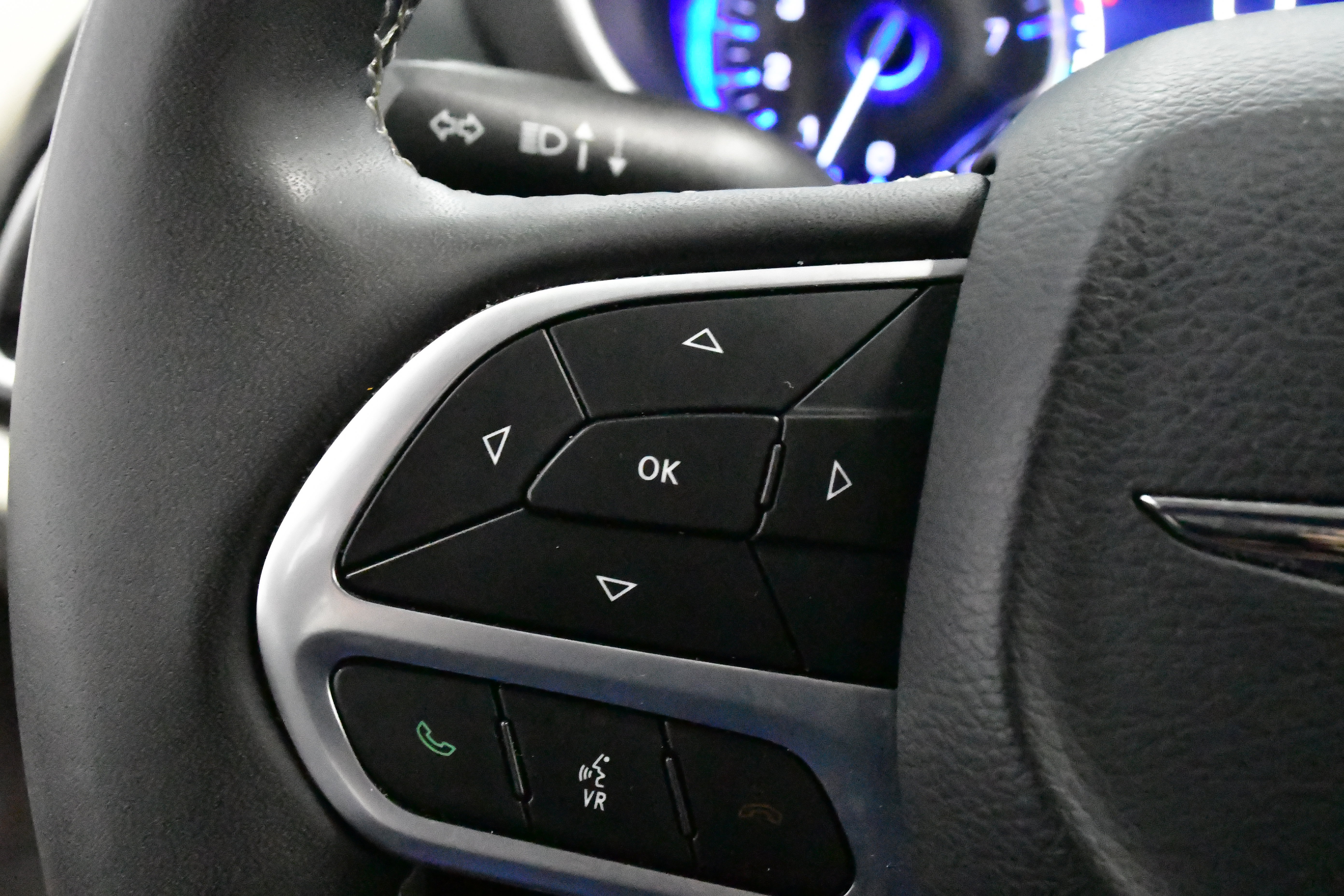 Used 2023 Chrysler Pacifica Limited image 47