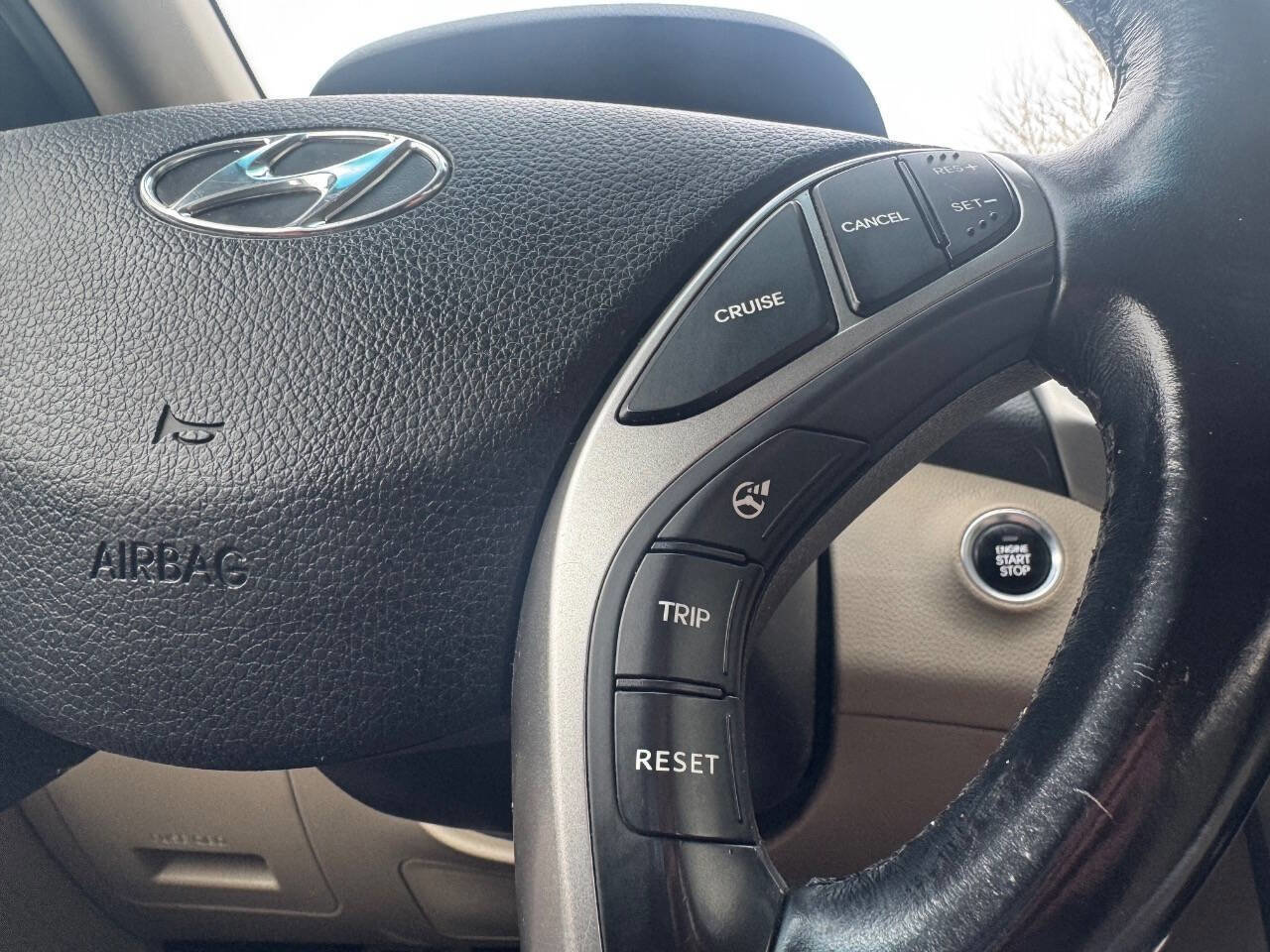 Used 2013 Hyundai Elantra GT w/ Touch & Go Pkg FWD image 27