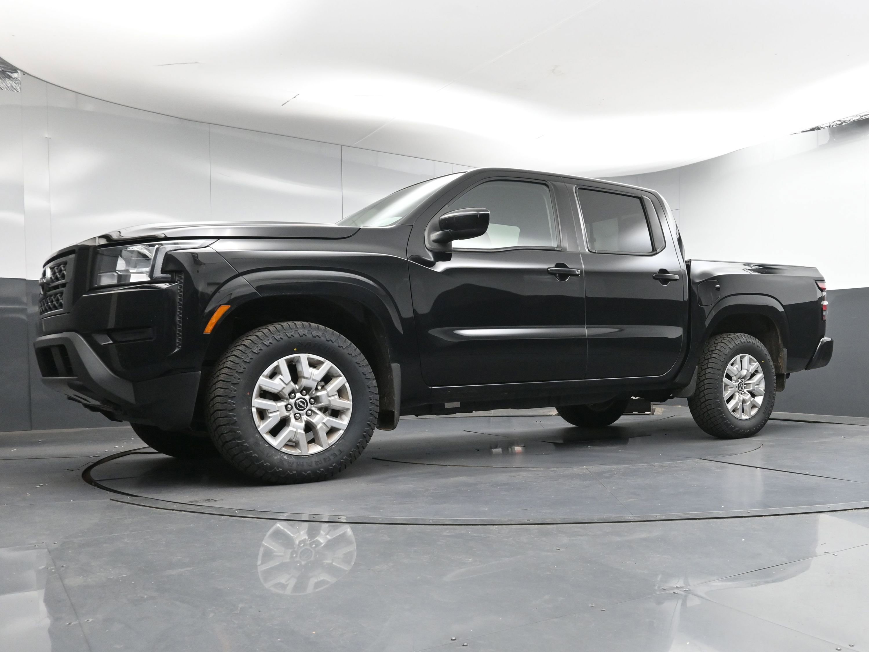 Certified 2022 Nissan Frontier SV w/ Technology Package image 22