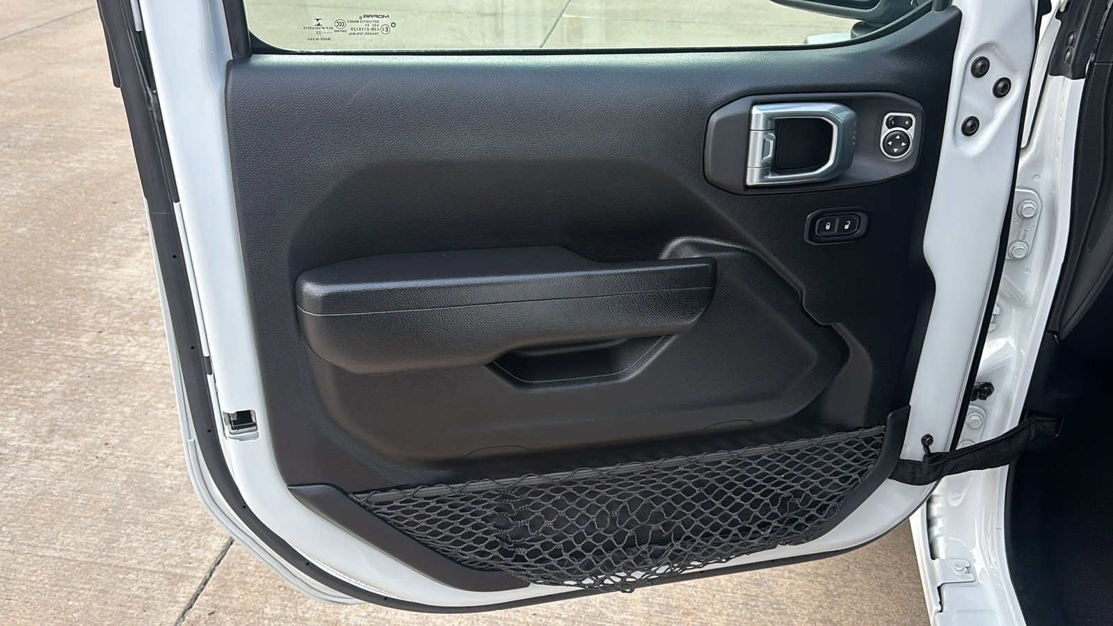 Used 2022 Jeep Wrangler Unlimited Sport image 23