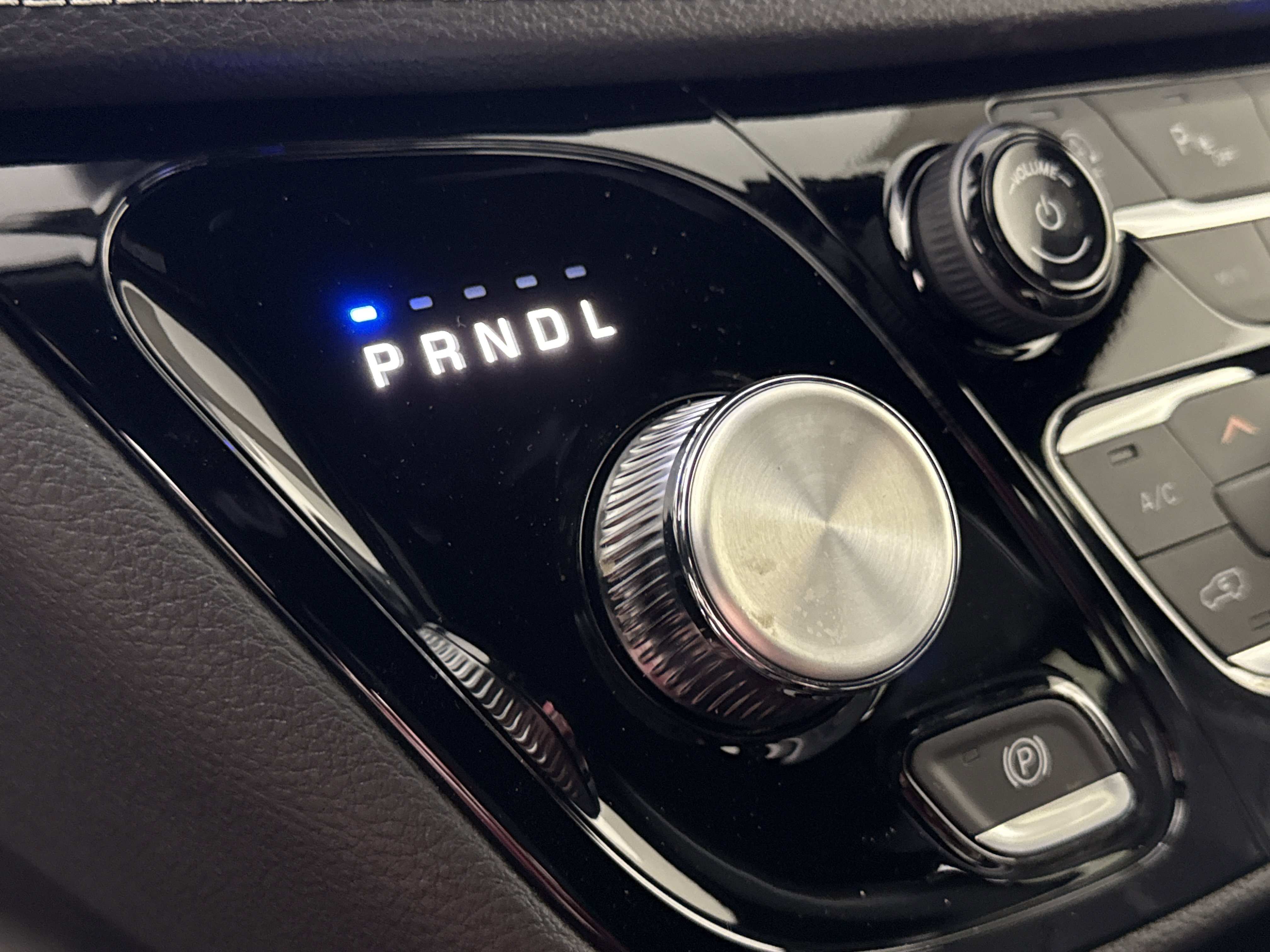 New 2026 Chrysler Pacifica Select image 44