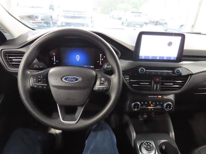 Used 2025 Ford Escape Active AWD/4WD image 21