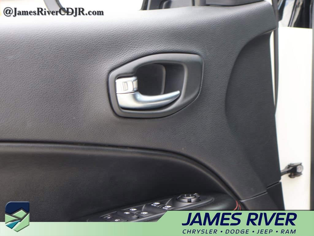 Used 2021 Jeep Compass Trailhawk AWD/4WD image 21