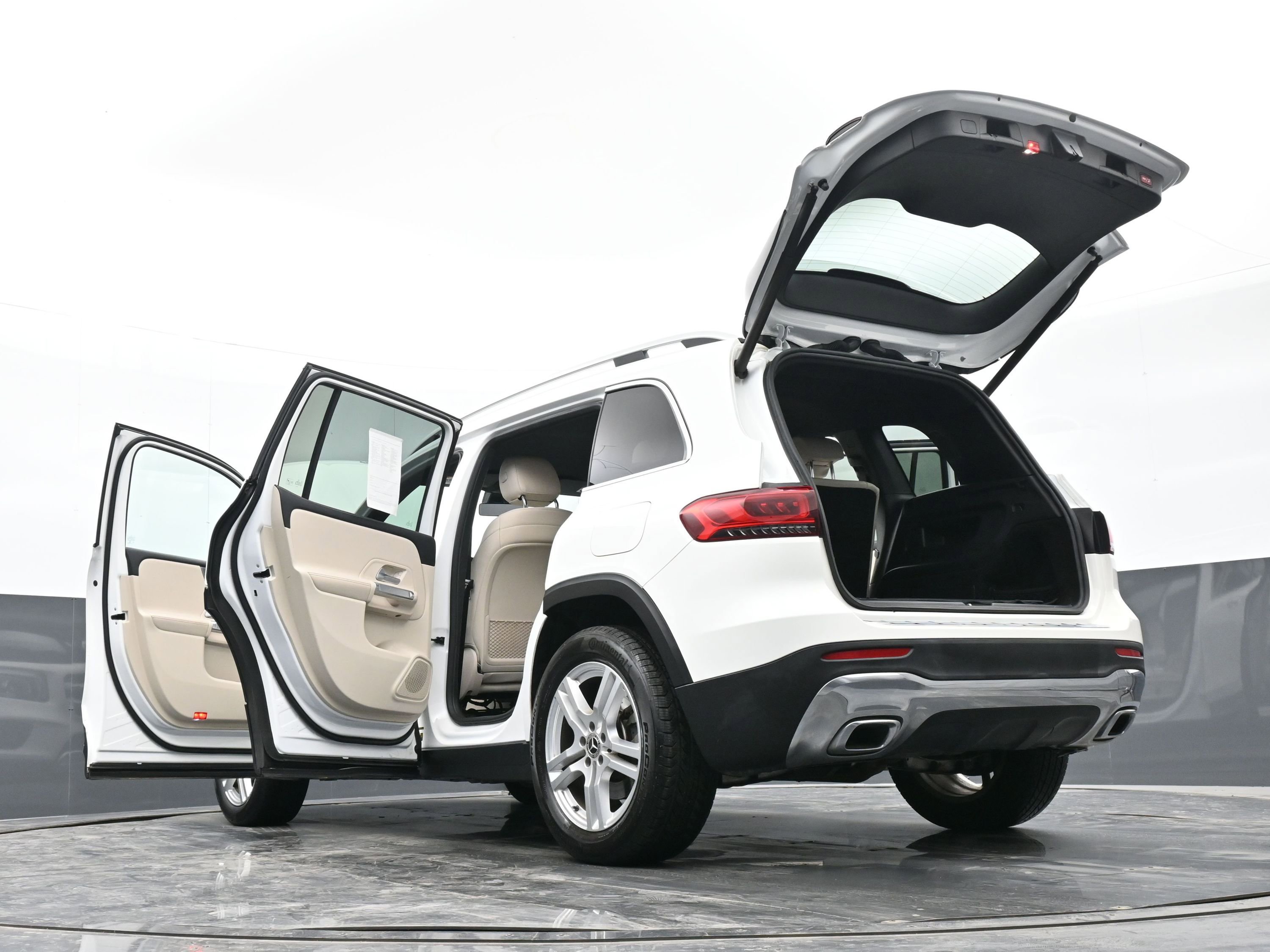 Used 2020 Mercedes-Benz GLB 250 image 48