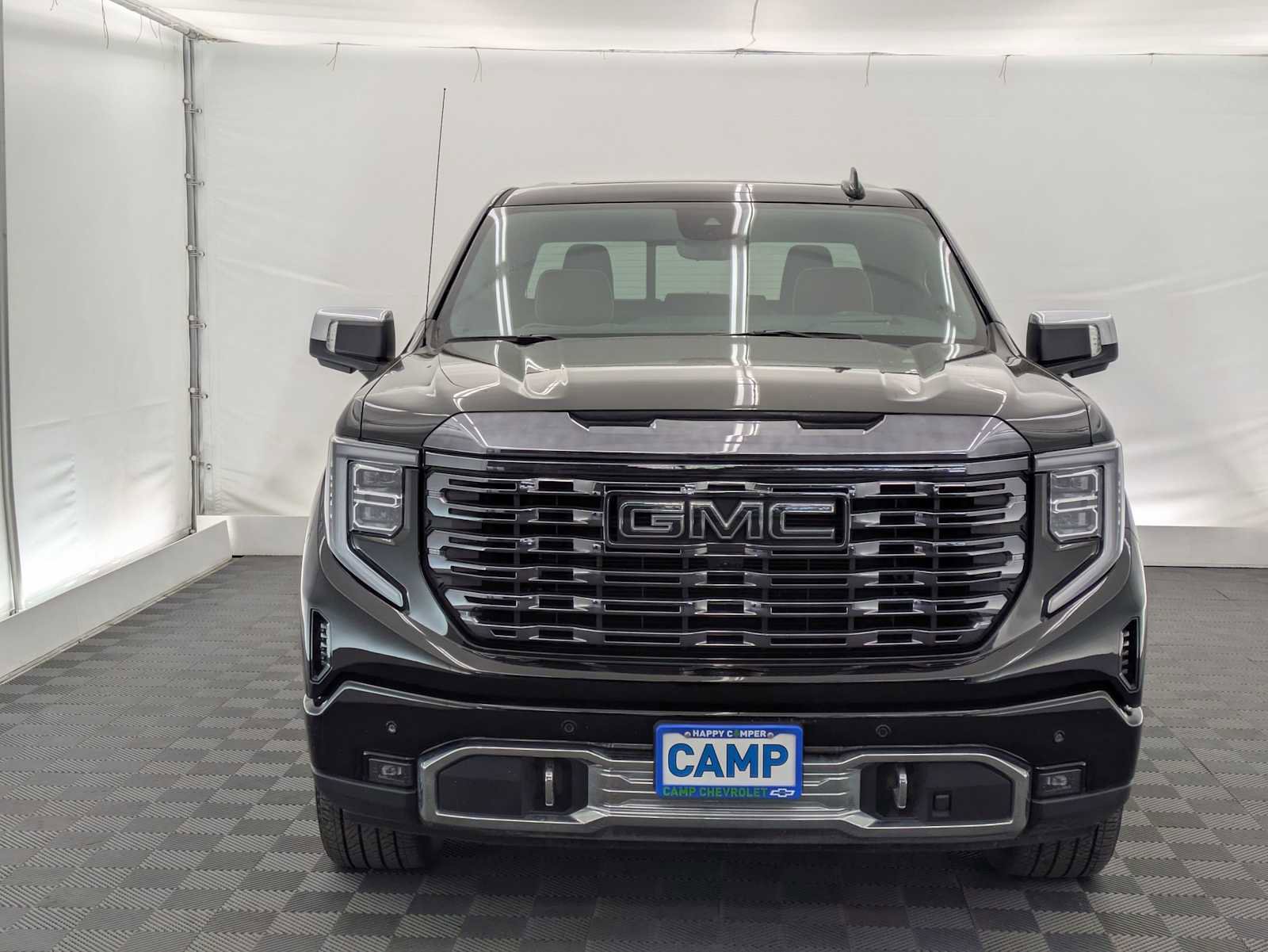 Used 2024 GMC Sierra 1500 Denali Ultimate AWD/4WD image 9