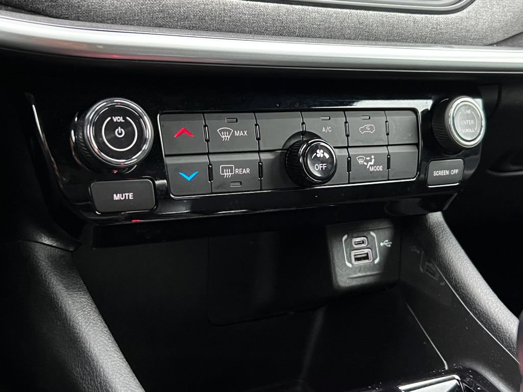 Used 2023 Jeep Compass Sport AWD/4WD image 24