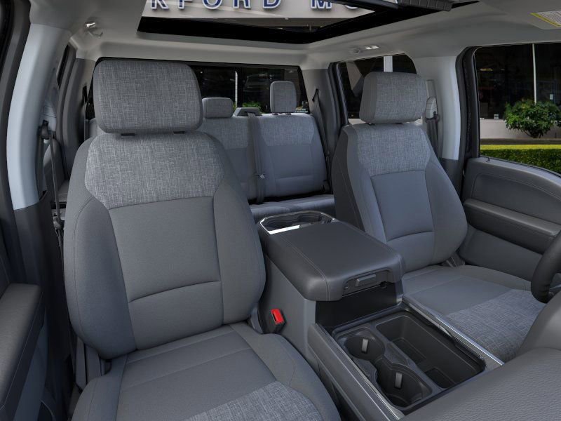 New 2025 Ford F250 XLT w/ Black Appearance Package AWD/4WD image 12