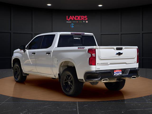 Used 2021 Chevrolet Silverado 1500 LT Trail Boss w/ Convenience Package II AWD/4WD image 2
