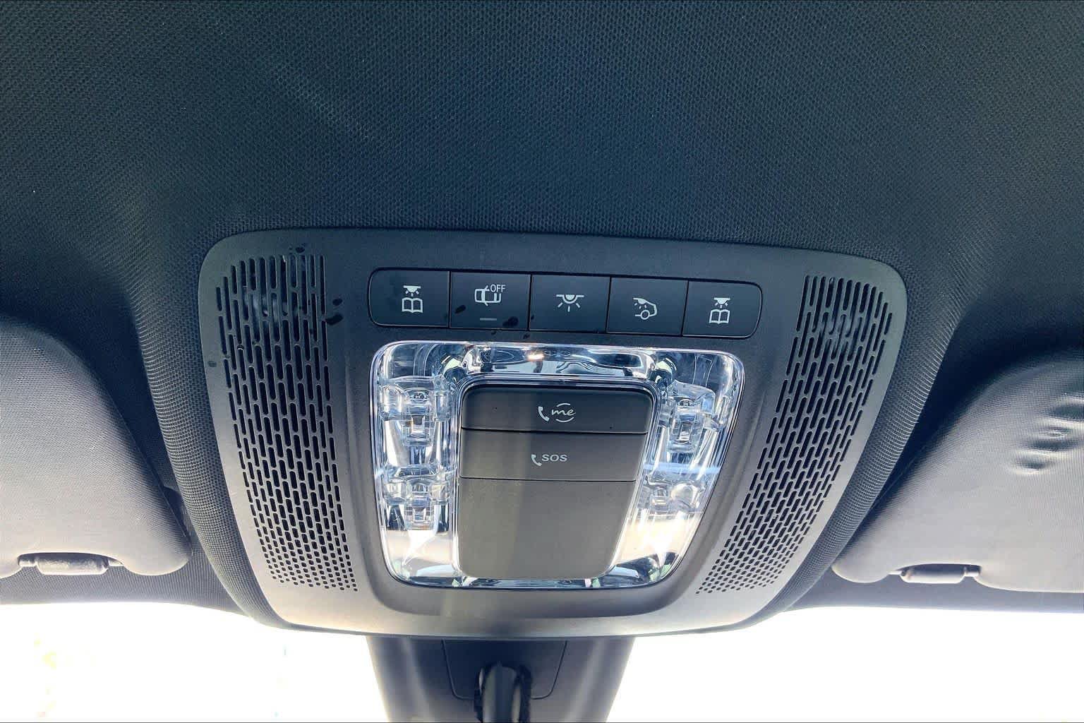 Used 2021 Mercedes-Benz GLB 250 4MATIC image 31