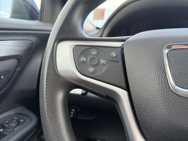 Used 2024 GMC Terrain SLE w/ Driver Convenience Package FWD image 39