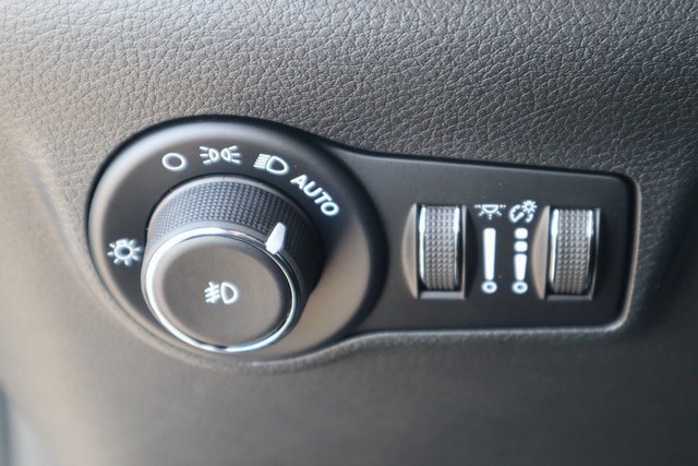 New 2026 Jeep Compass Latitude image 7