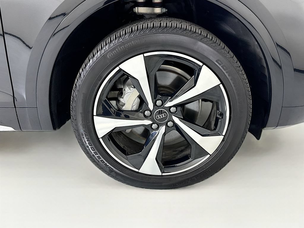 Certified 2025 Audi Q5 2.0T Premium Plus w/ Premium Plus Package AWD/4WD image 33