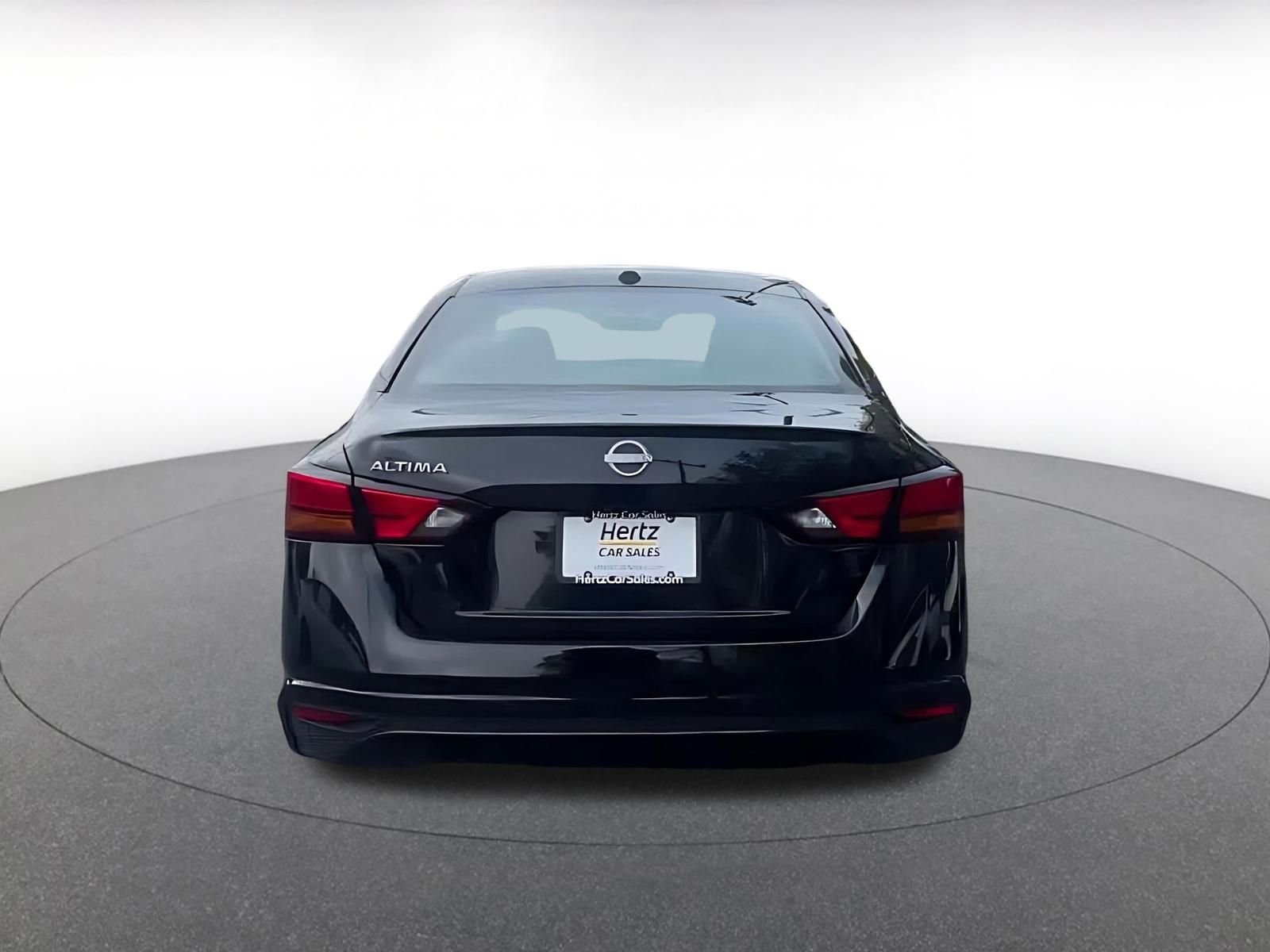 Used 2025 Nissan Altima 2.5 SV image 12