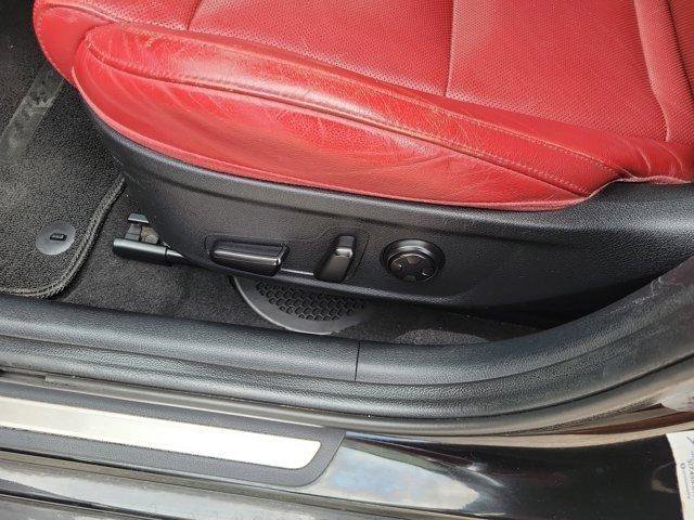 Used 2018 Kia Stinger GT1 RWD image 17