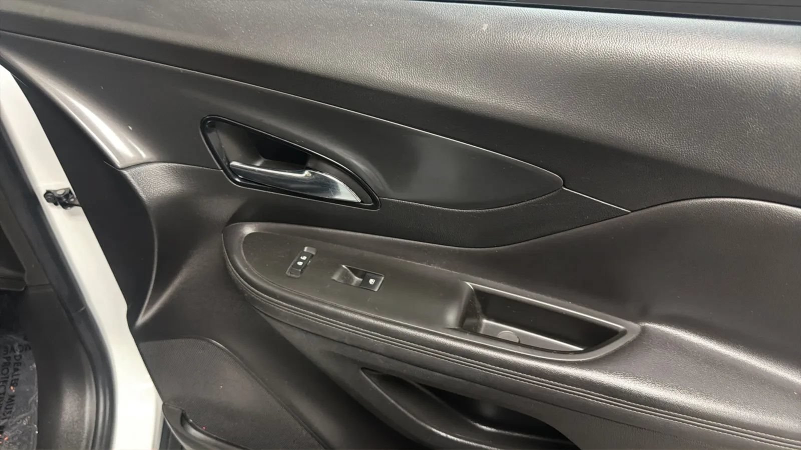 Used 2017 Buick Encore Preferred FWD image 18