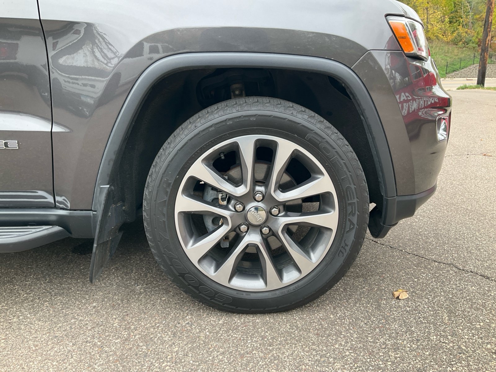 Used 2018 Jeep Grand Cherokee Limited w/ Trailer Tow Group IV AWD/4WD image 18