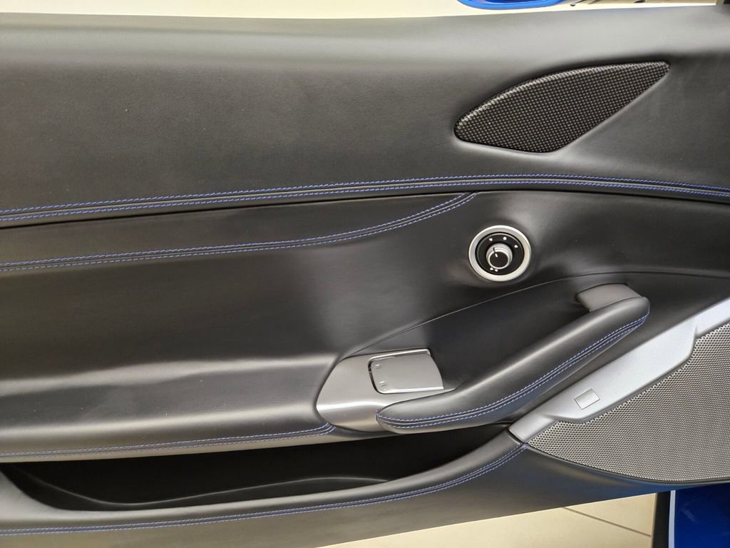 Used 2019 Ferrari Portofino image 30