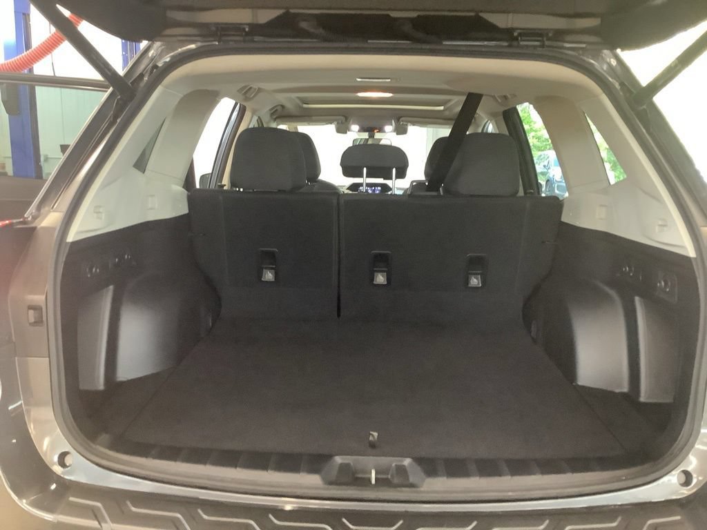 Used 2021 Subaru Forester Premium AWD/4WD image 19