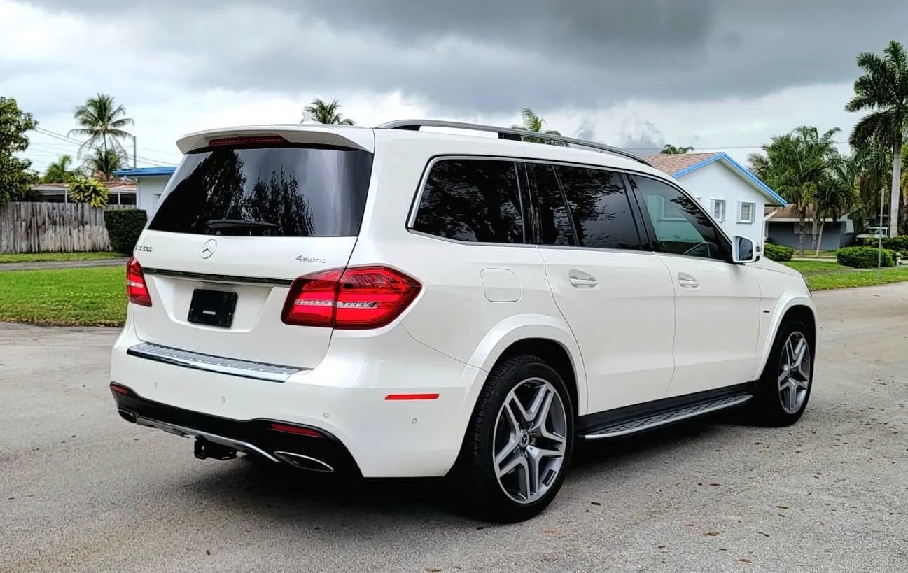 Used 2018 Mercedes-Benz GLS 550 4MATIC w/ Grand Edition Package image 17