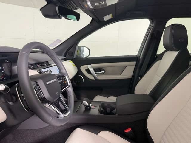 New 2026 Land Rover Discovery Sport Landmark AWD/4WD image 34