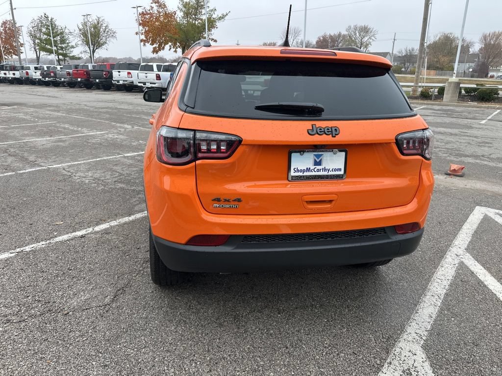 New 2026 Jeep Compass Latitude AWD/4WD image 24