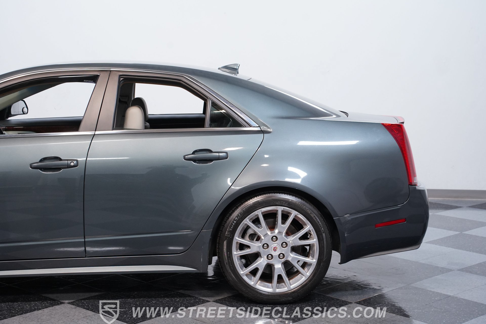 Used 2010 Cadillac CTS Performance w/ Performance Luxury Package RWD image 20