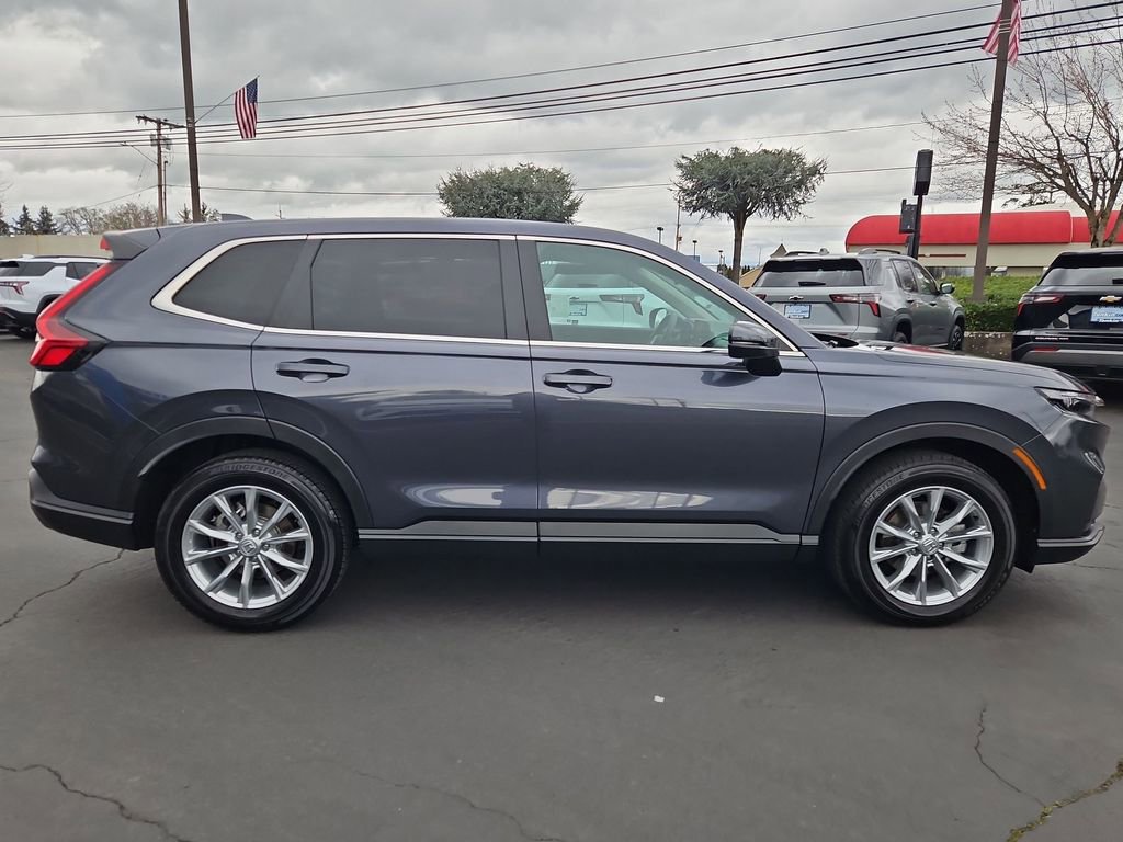 Used 2025 Honda CR-V EX image 7