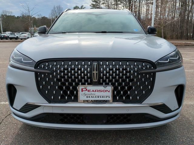 Used 2025 Lincoln Aviator Black Label image 9