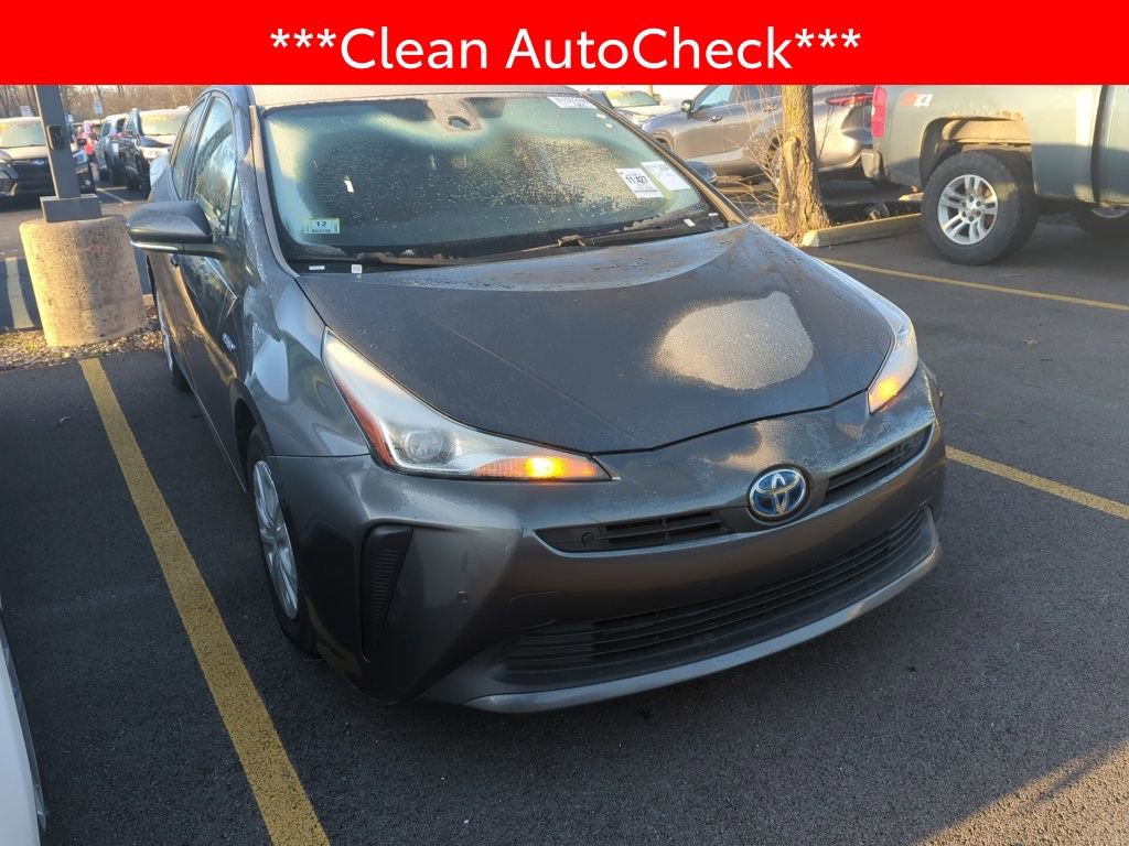 Used 2022 Toyota Prius LE image 3