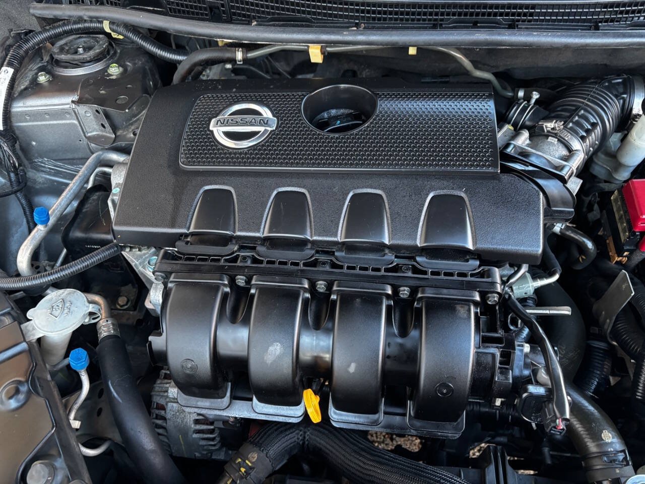 Used 2015 Nissan Sentra SR FWD image 33