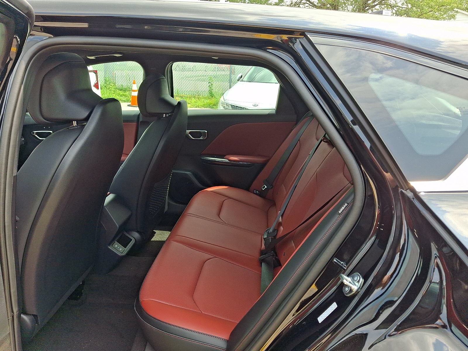 New 2026 Kia K4 GT-Line w/ GT-Line Premium Package FWD image 8