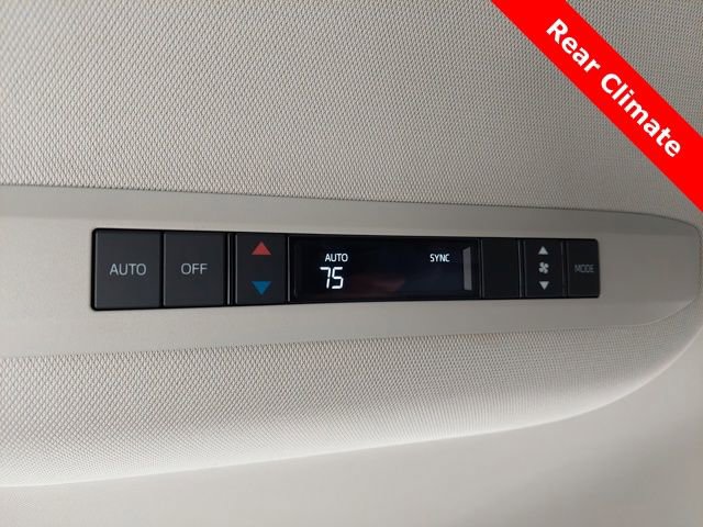 Certified 2022 Toyota Sienna LE image 14