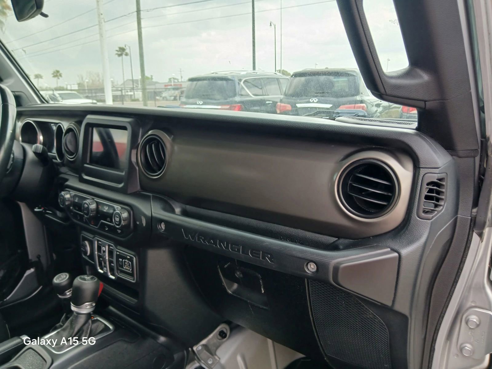 Used 2018 Jeep Wrangler Unlimited Sport S image 17