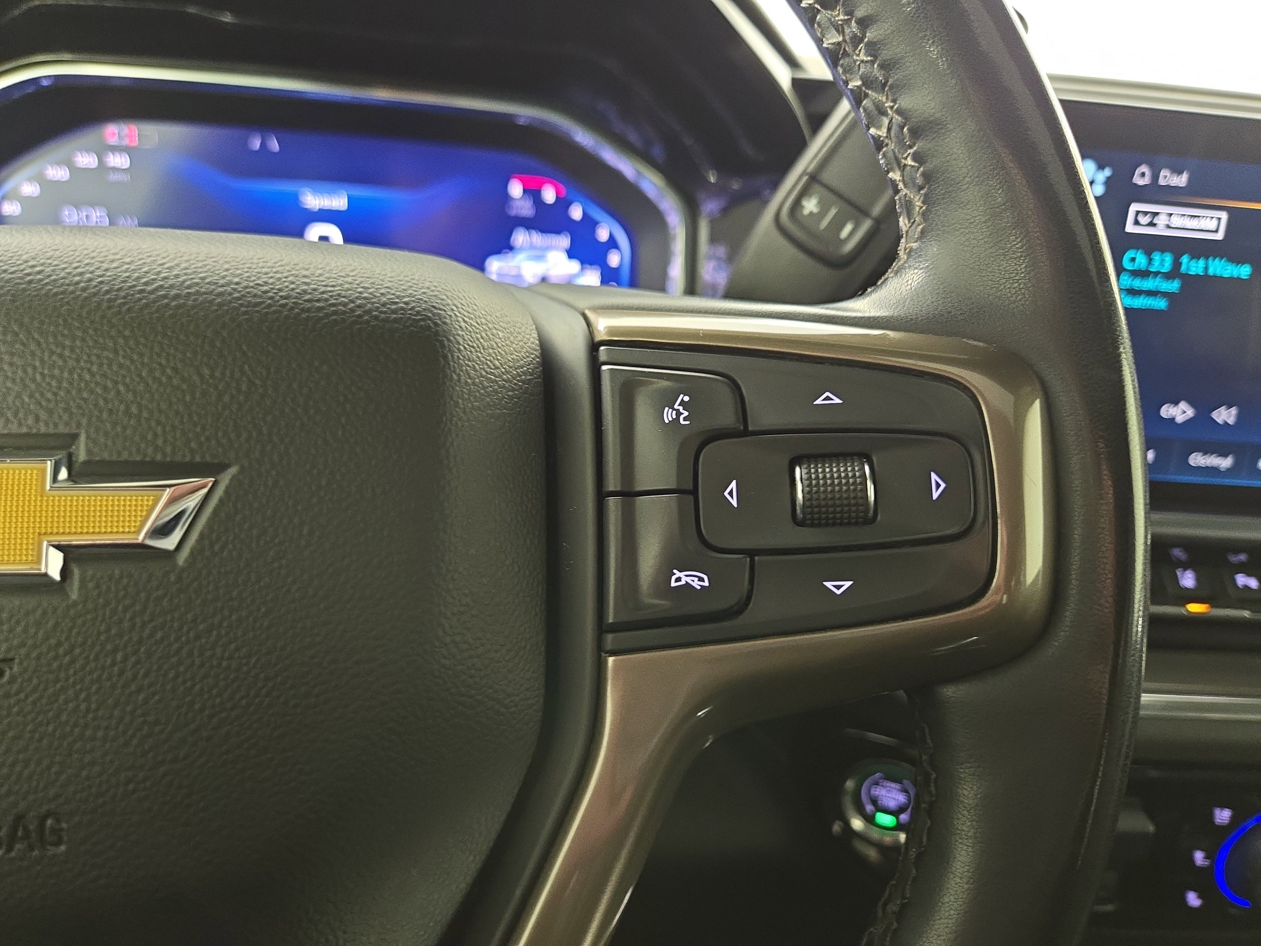 Certified 2024 Chevrolet Silverado 3500 High Country w/ High Country Premium Package image 16