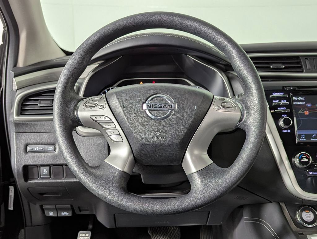 Used 2018 Nissan Murano S image 24