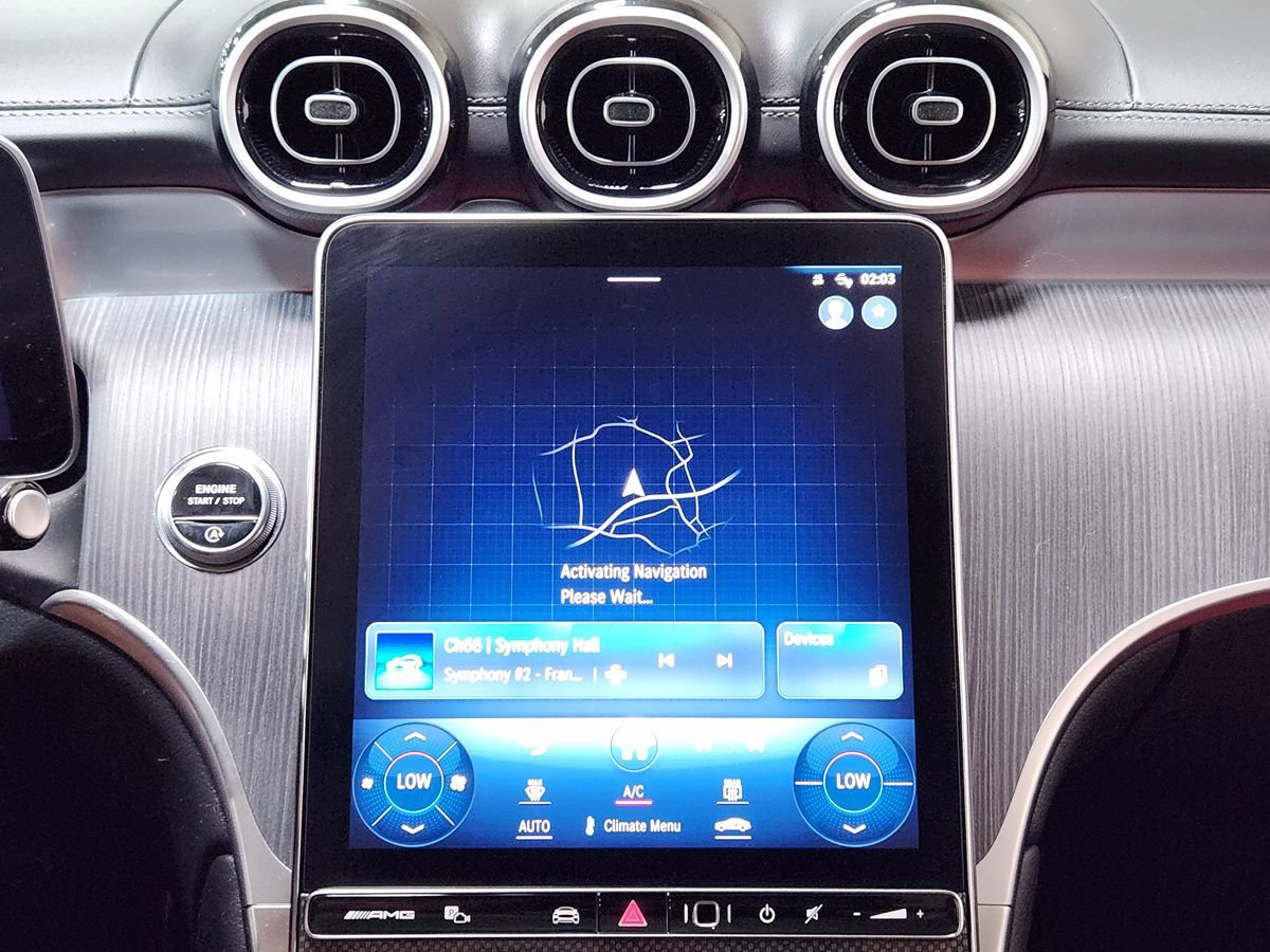 Used 2024 Mercedes-Benz GLC 43 AMG 4MATIC image 37