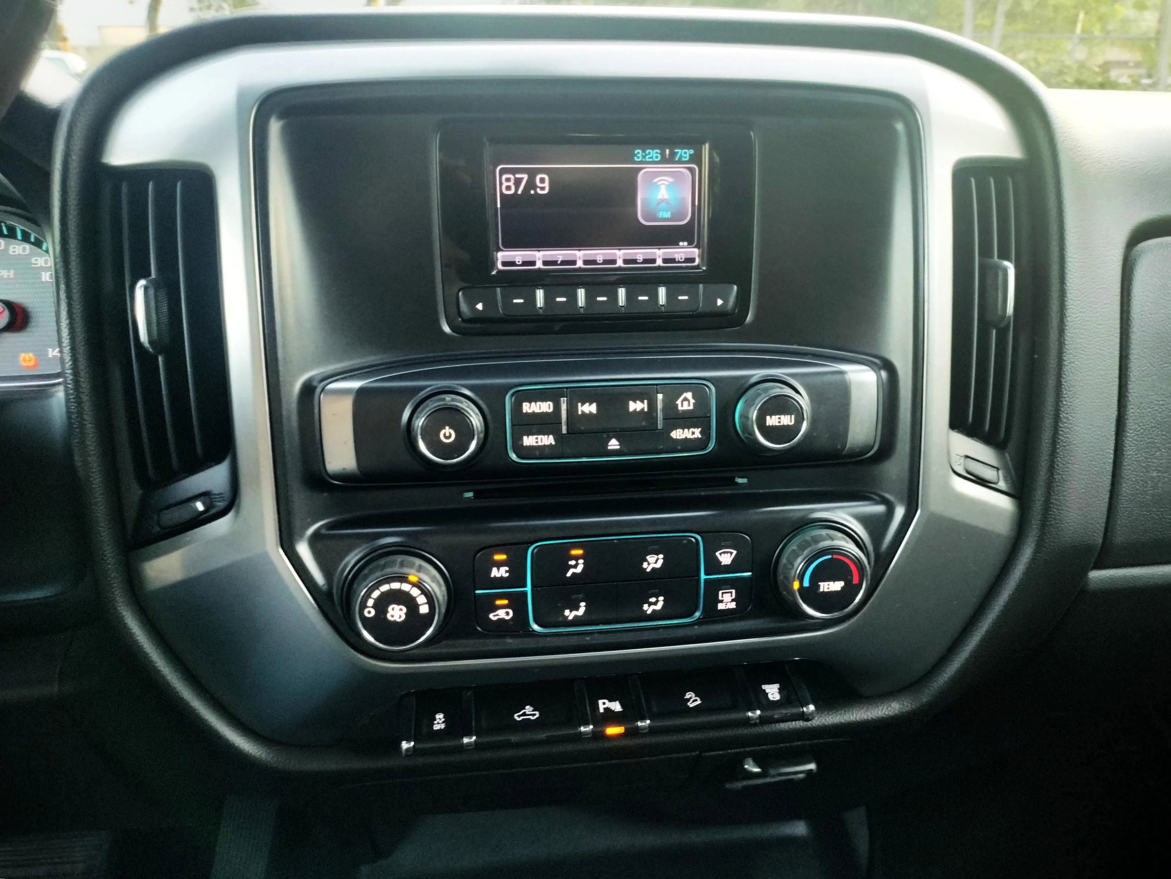 Used 2015 Chevrolet Silverado 2500 LT w/ Z71 Package, Off-Road AWD/4WD image 28