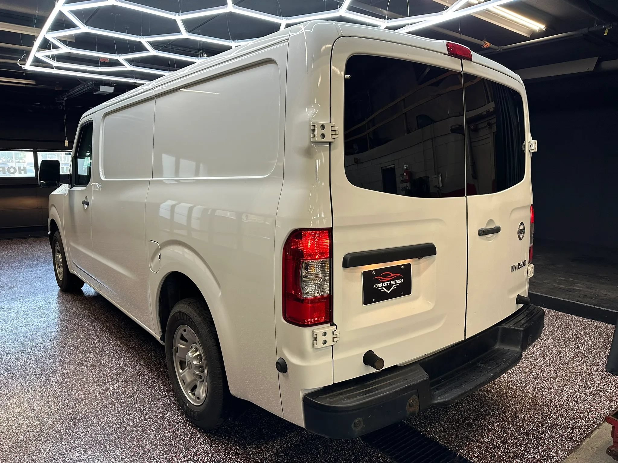Used 2016 Nissan NV 1500 SV w/ Technology Package RWD image 5