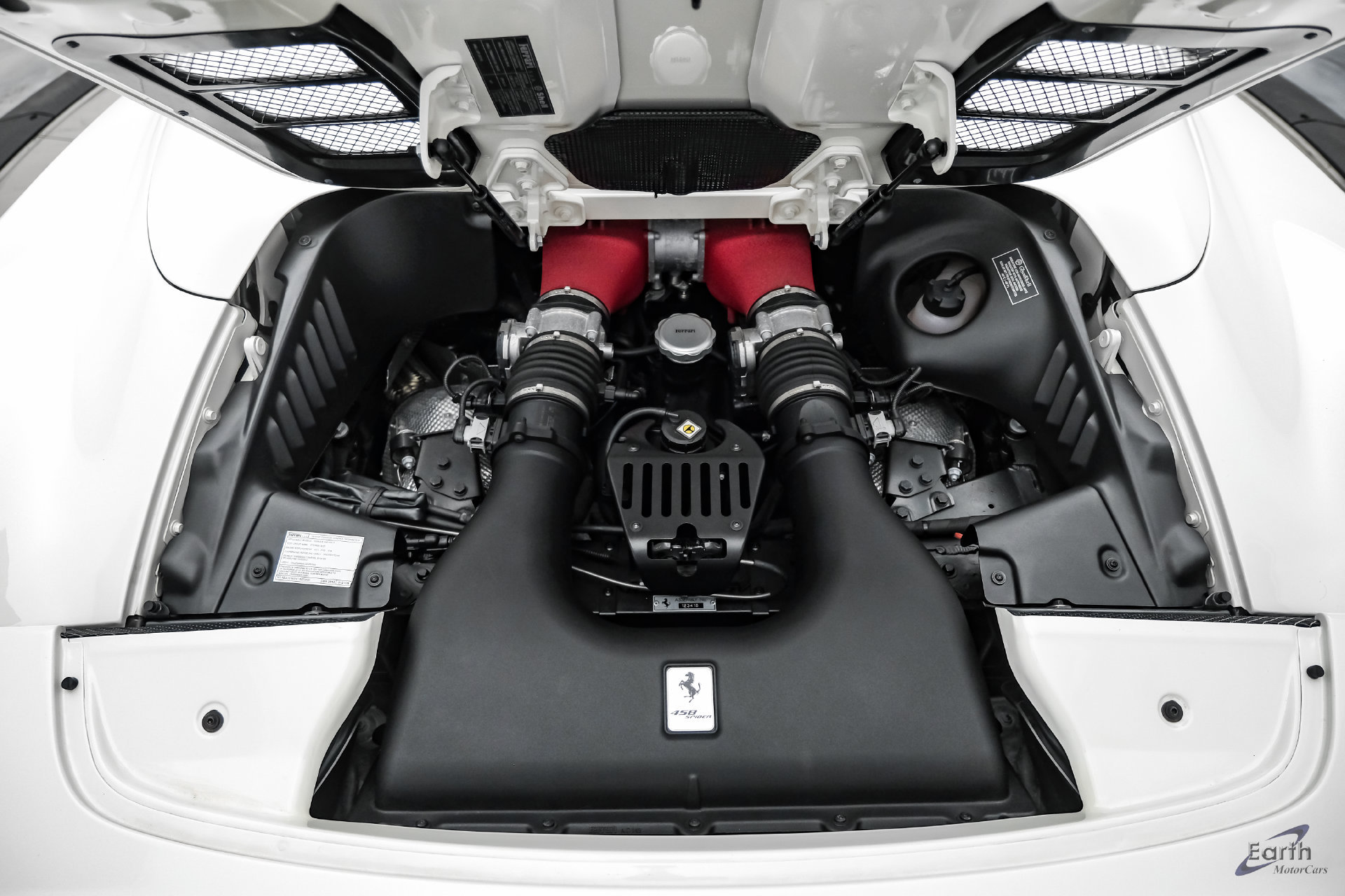 Used 2015 Ferrari 458 Spider RWD image 3