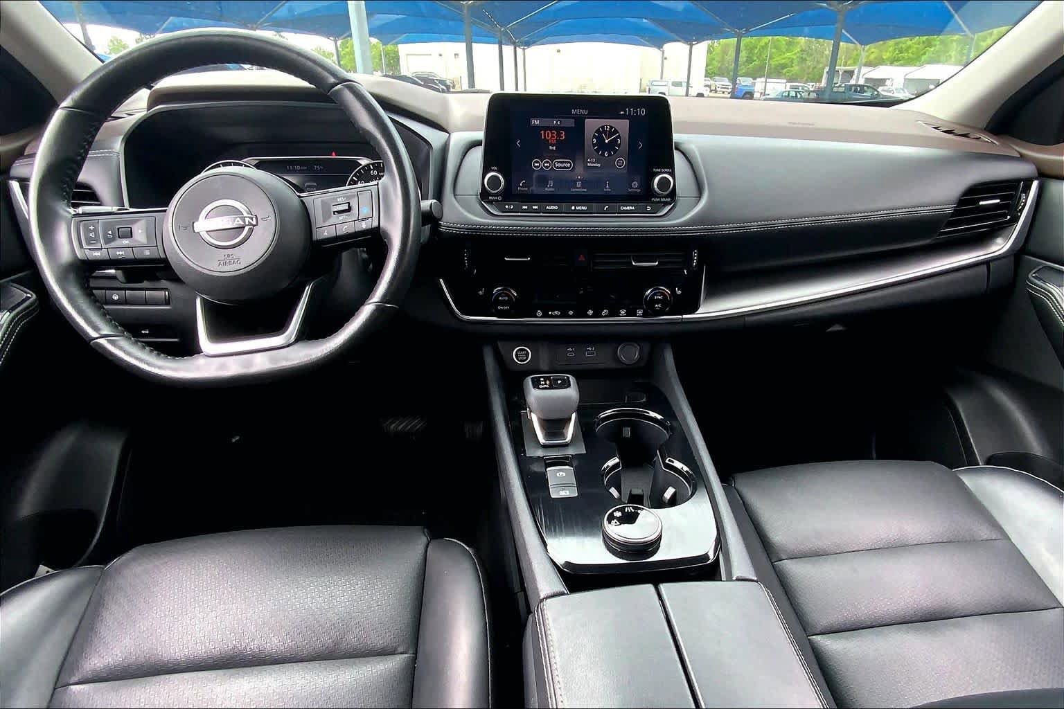 Used 2023 Nissan Rogue SV w/ SV Premium Package AWD/4WD image 16