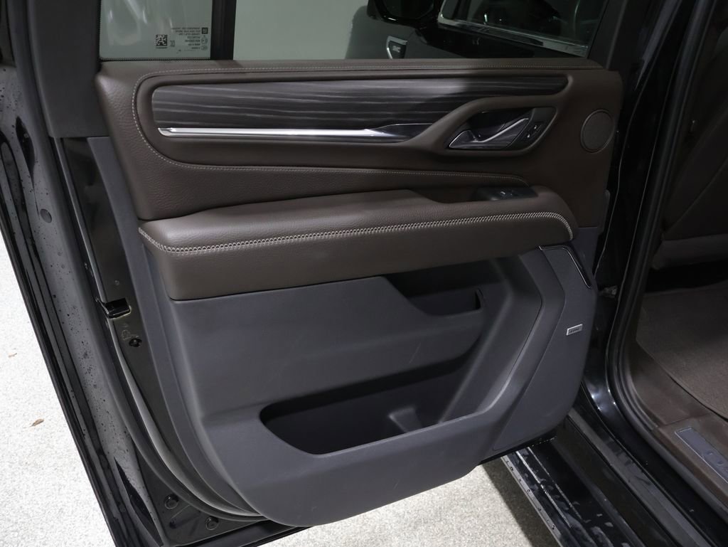 Used 2024 GMC Yukon XL Denali w/ Denali Reserve Package image 22