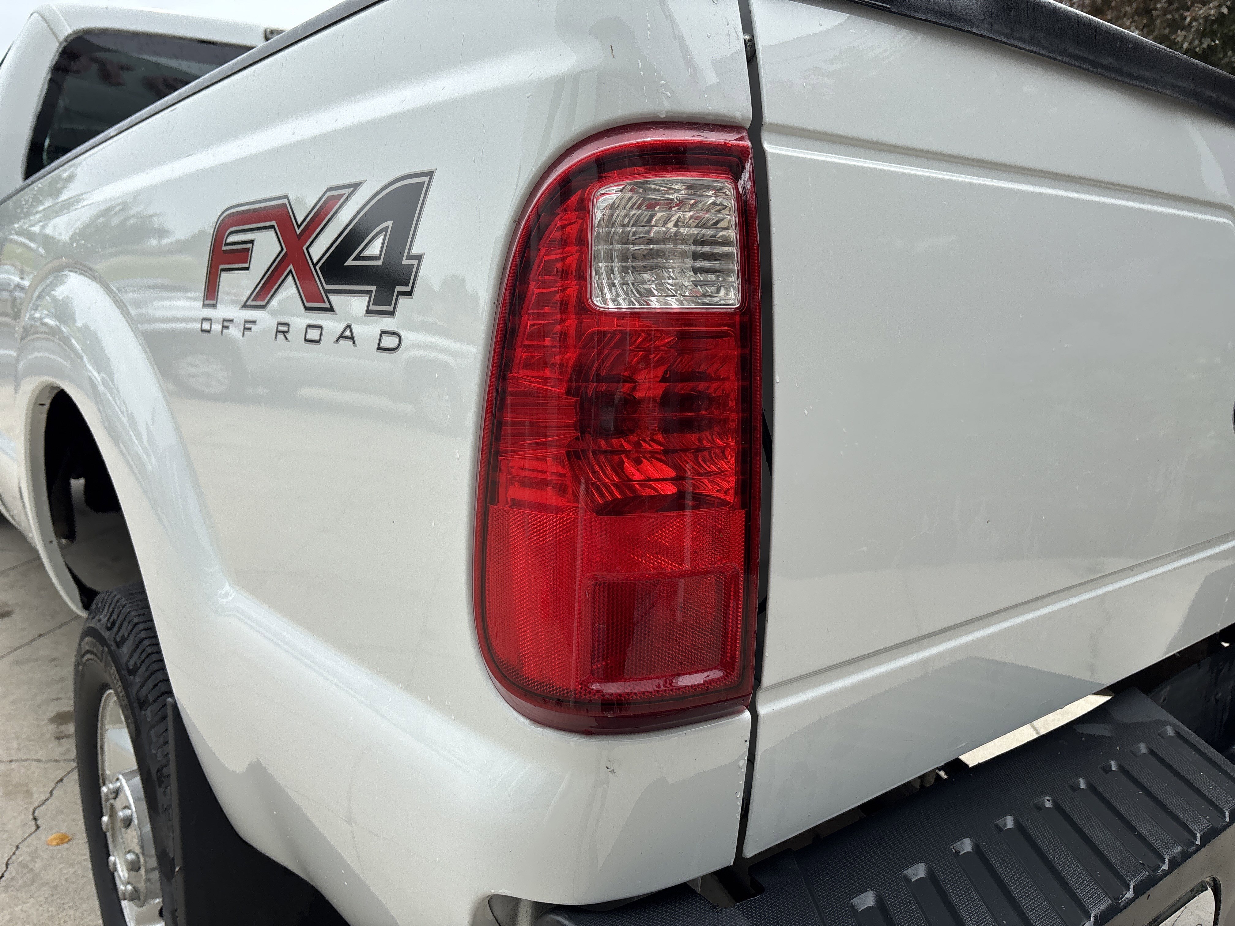 Used 2012 Ford F350 XLT w/ Advanced Security Group AWD/4WD image 12