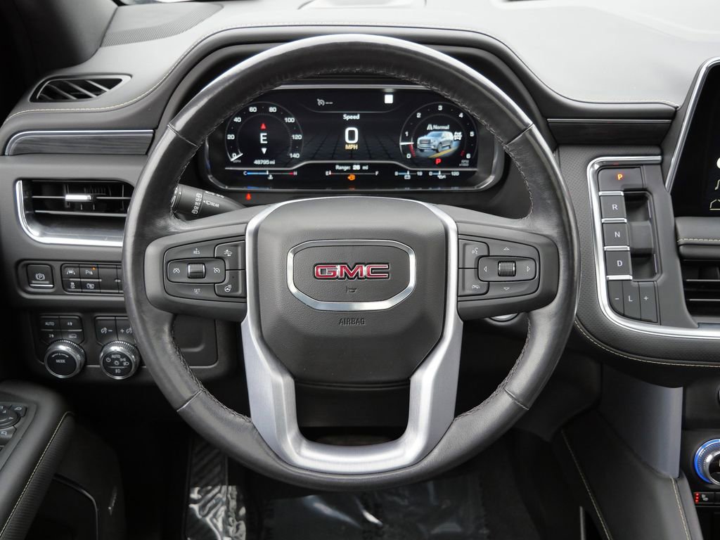 Used 2022 GMC Yukon SLT w/ SLT Premium Package image 16