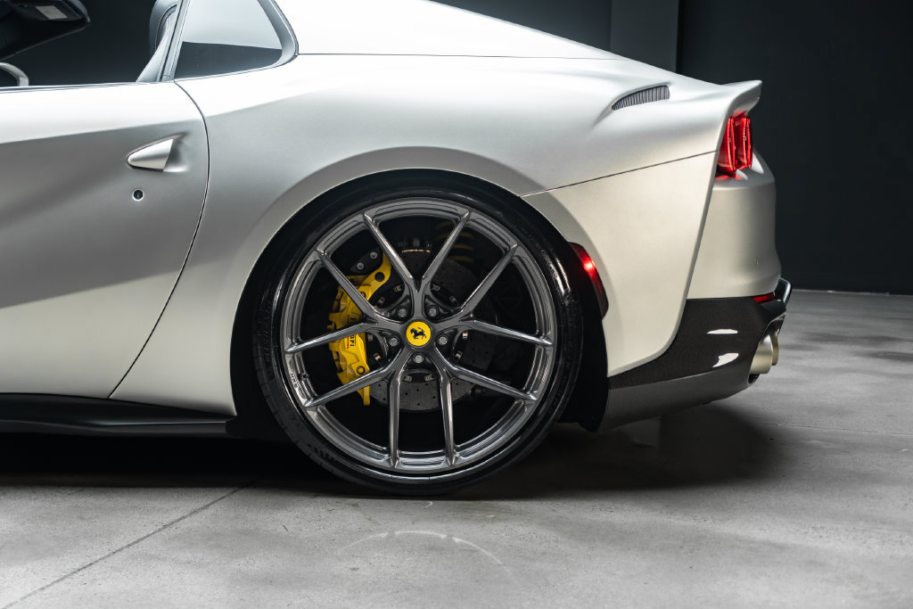 Used 2021 Ferrari 812 GTS RWD image 26