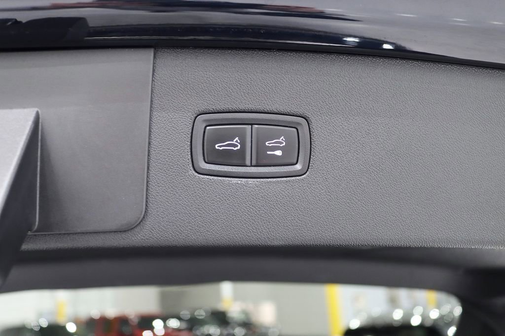 Used 2023 Porsche Cayenne image 39