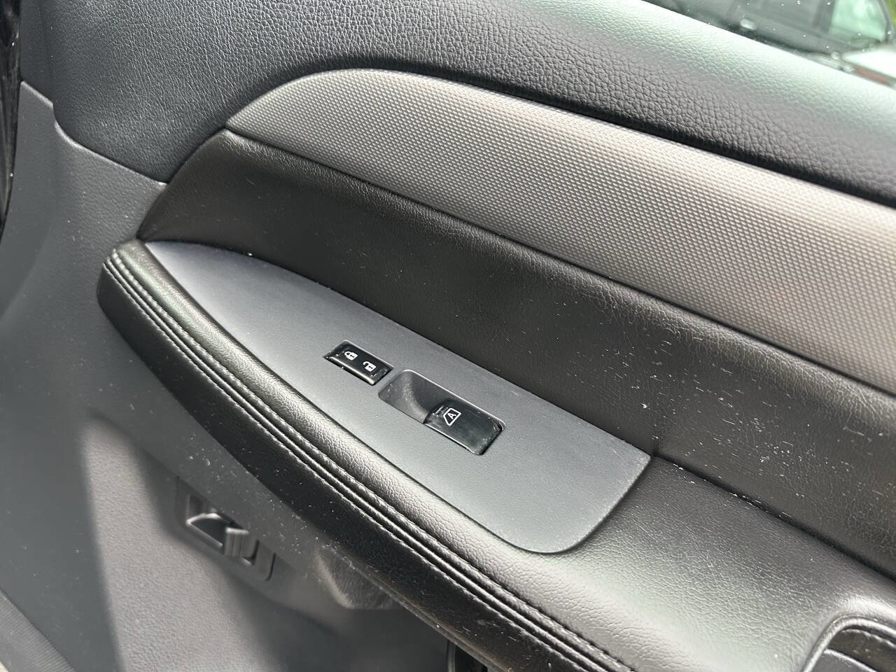 Used 2012 Nissan Armada SV image 24