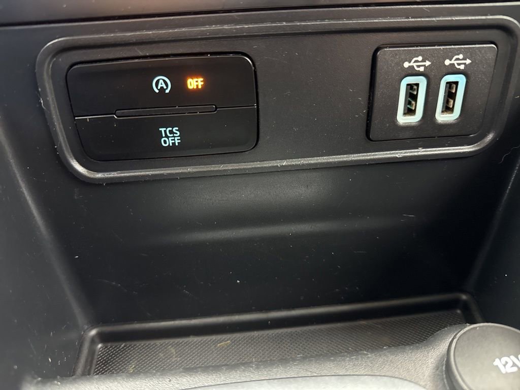 Used 2019 Ford EcoSport Titanium image 32