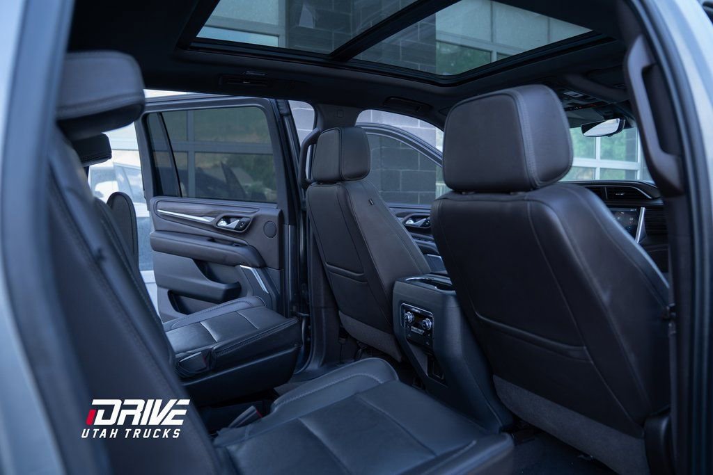Used 2021 GMC Yukon XL Denali w/ Denali Premium Package image 23